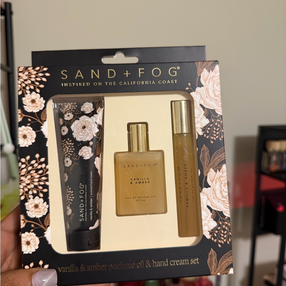 SAND + FOG Vanilla & Amber Perfume Oil and Hand Cream Set
